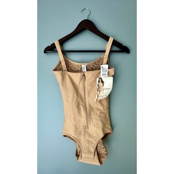 Leonisa Hourglass Figure Classic Bodysuit Shaper SIZE Medium BEIGE NEW - Picture 2 of 5